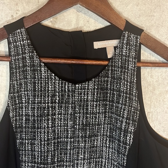 Banana Republic tweed tank top - Picture 2 of 12
